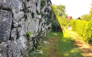 SANACIJA PODPORNEGA ZIDU PRI POKOPALIŠČU V ŽEROVNICI 01 FOTO MARKO RUPAR
